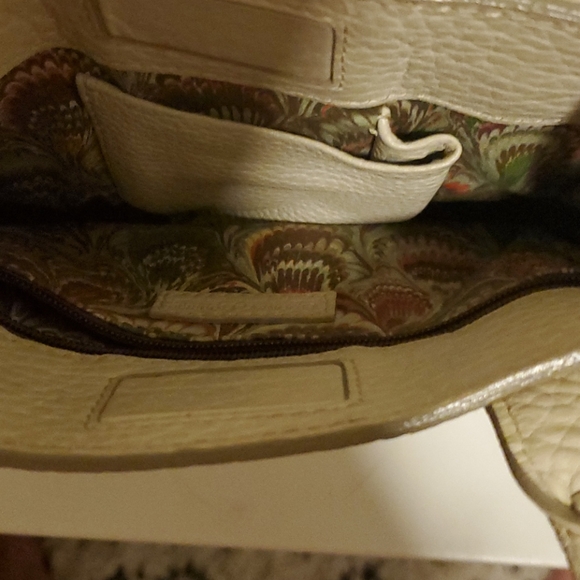 Dooney & Burke medium tussle purse - Picture 3 of 3